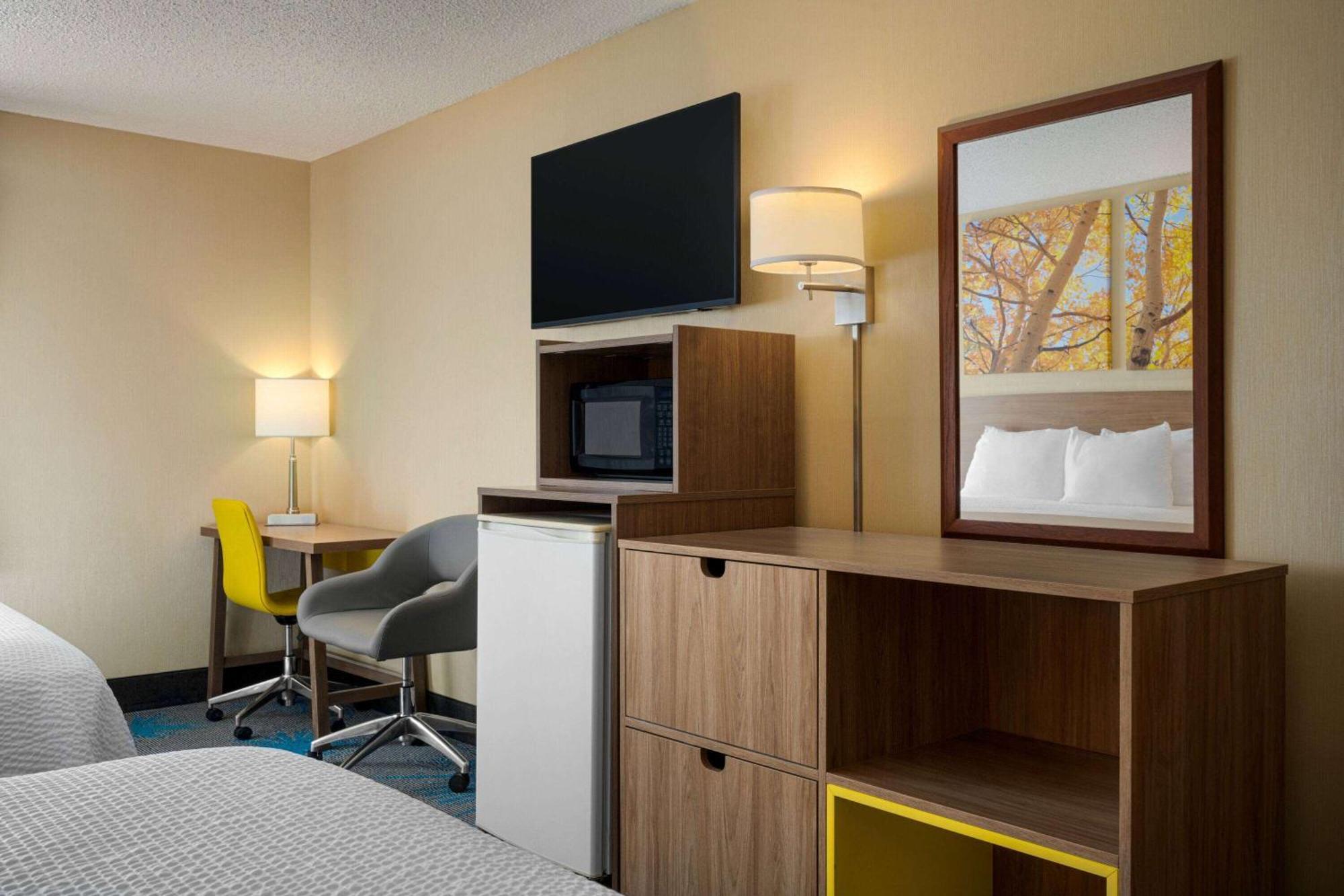 Days Inn By Wyndham Carbondale Eksteriør billede